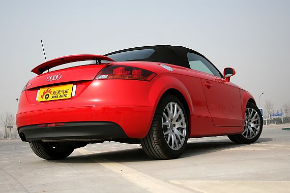 {賭波}(女士小跑车敞篷20万)